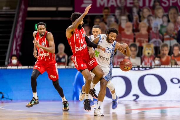 了球队间的 了球队间的